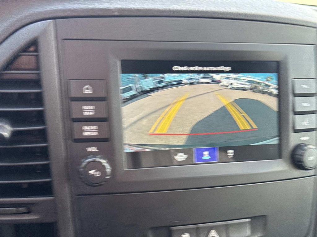 Used 2023 Mercedes-Benz Metris image 28