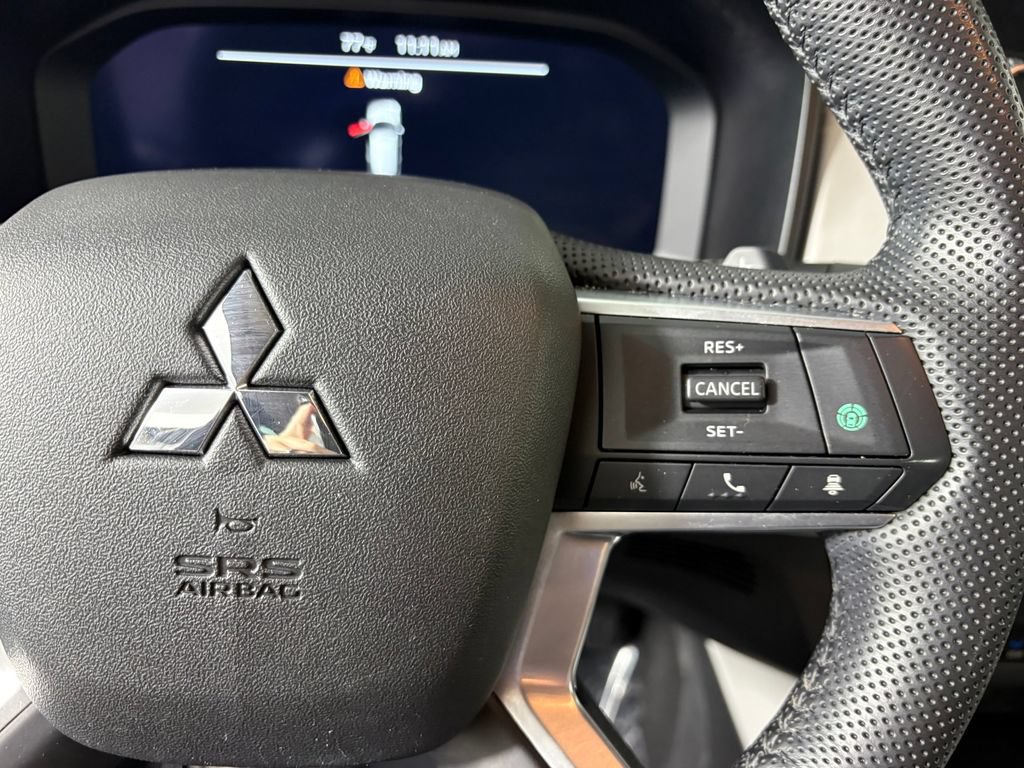 Used 2023 Mitsubishi Outlander SEL FWD image 22