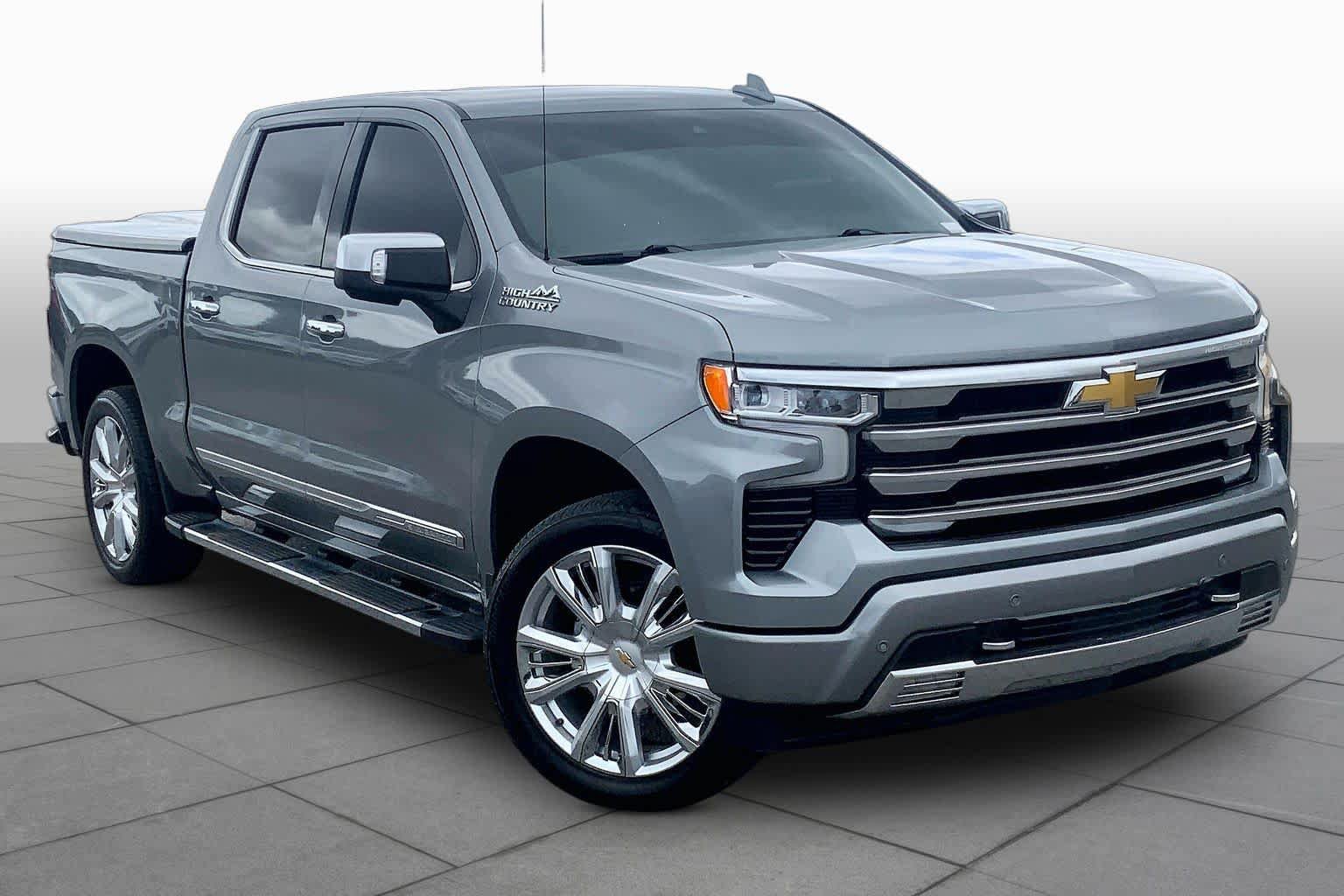 Used 2024 Chevrolet Silverado 1500 High Country AWD/4WD image 3