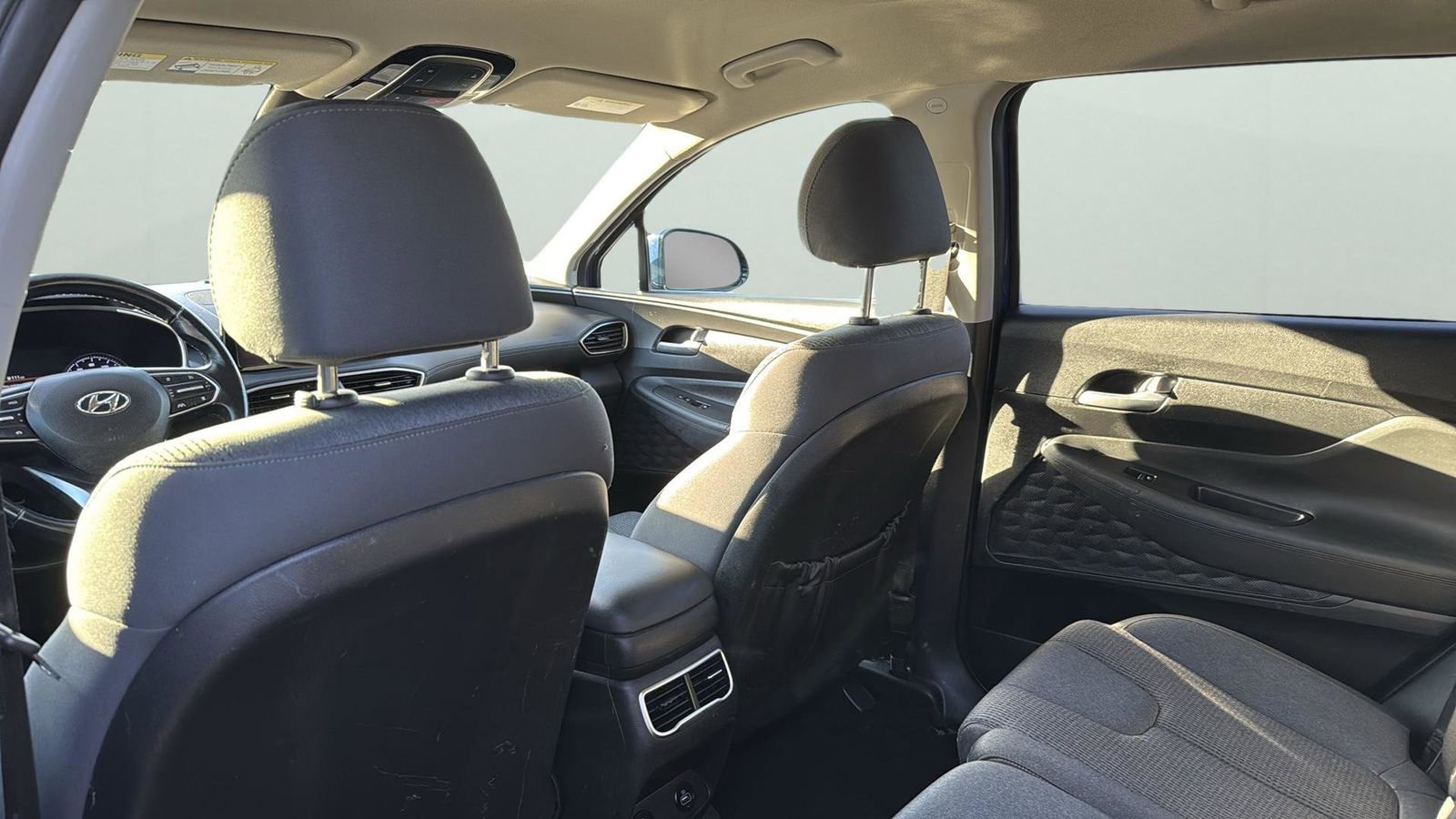 Used 2023 Hyundai Santa Fe SEL image 28