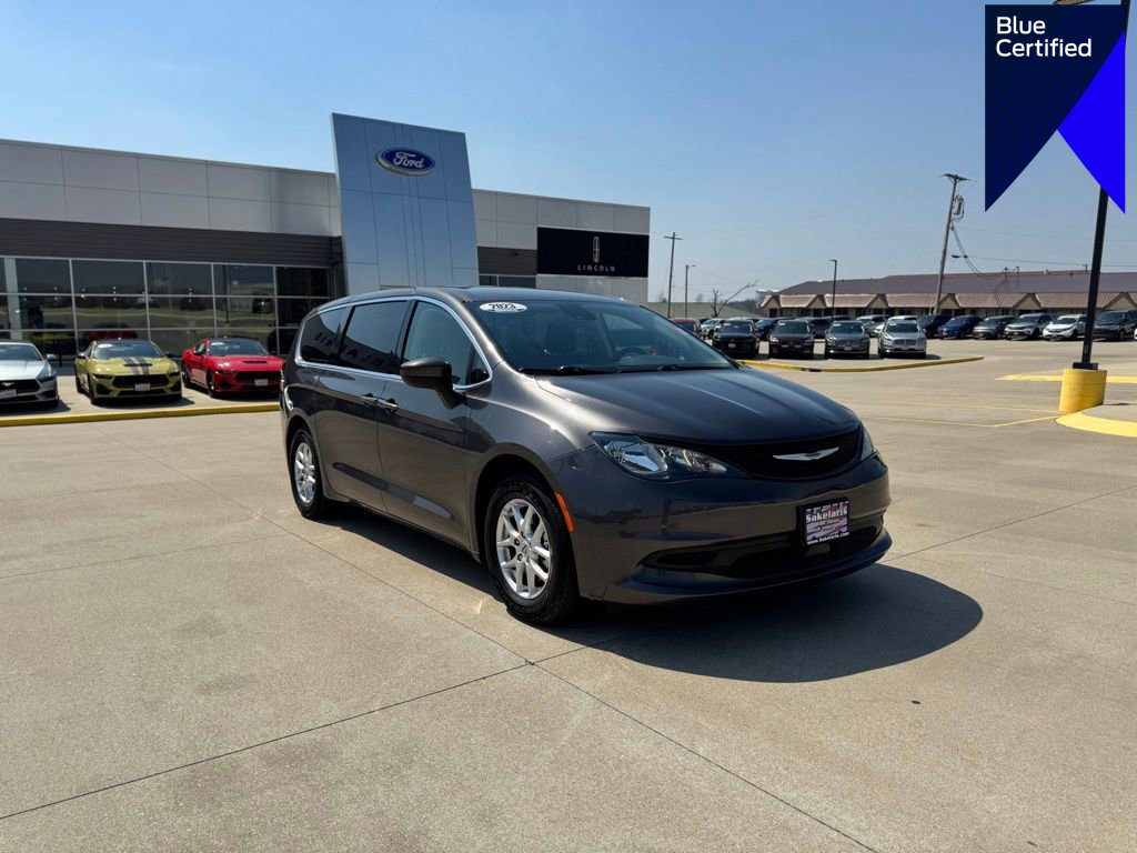 Used 2023 Chrysler Voyager LX