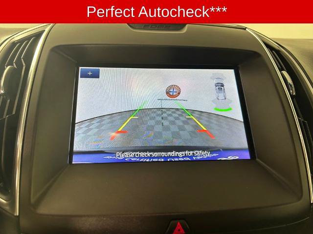 Certified 2020 Ford Edge Titanium AWD/4WD image 4