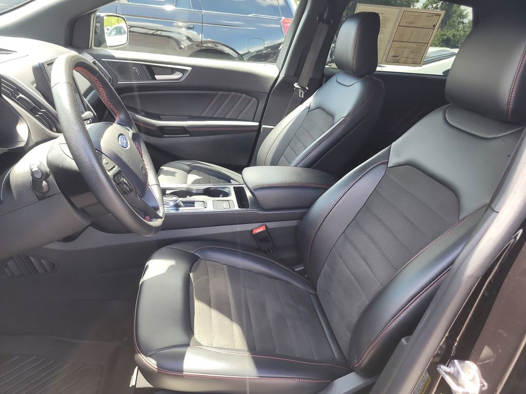 Certified 2024 Ford Edge ST-Line AWD/4WD image 17