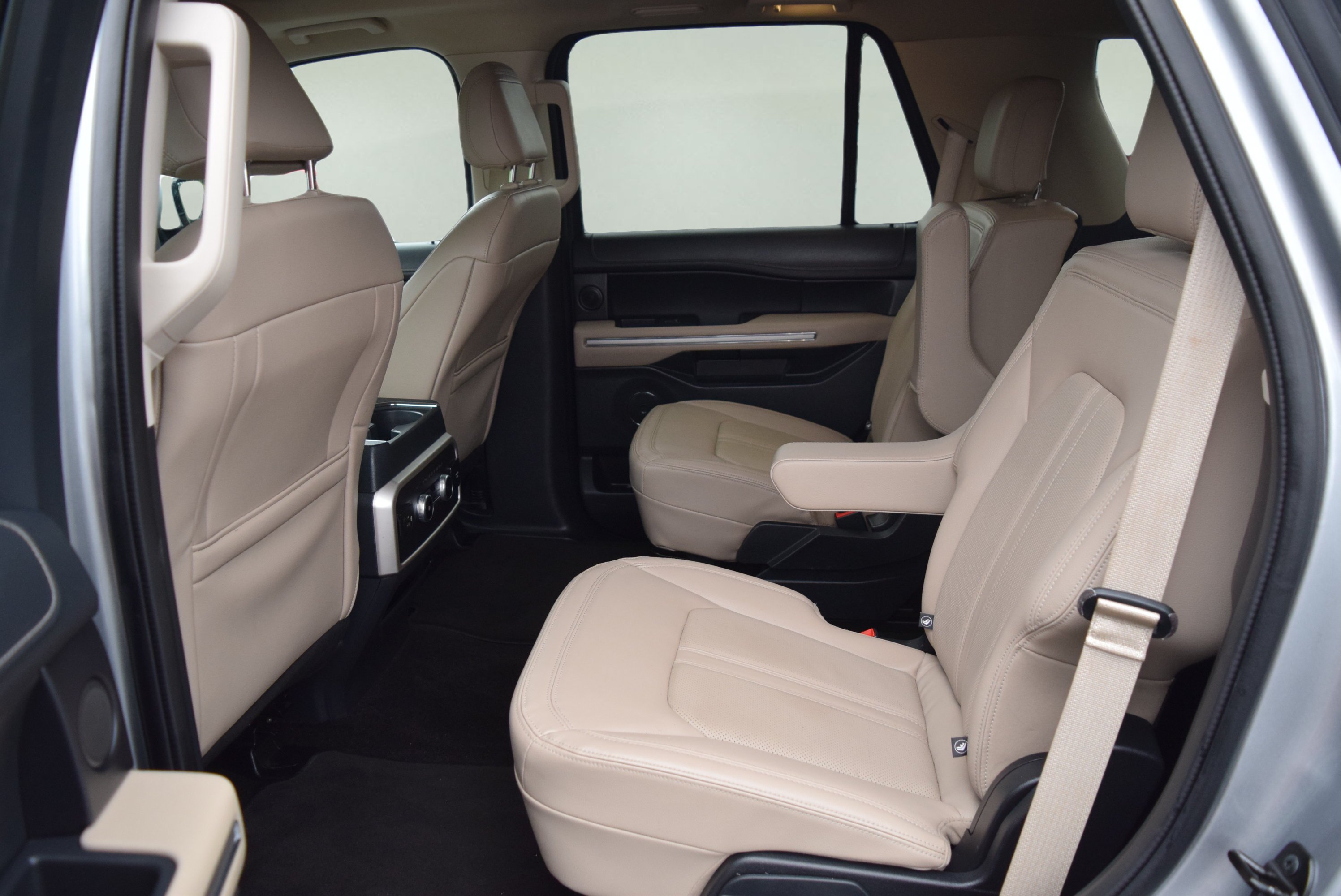 Certified 2022 Ford Expedition Limited AWD/4WD image 9