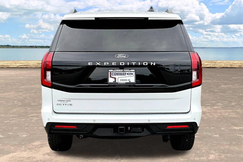 Certified 2025 Ford Expedition Active RWD image 7