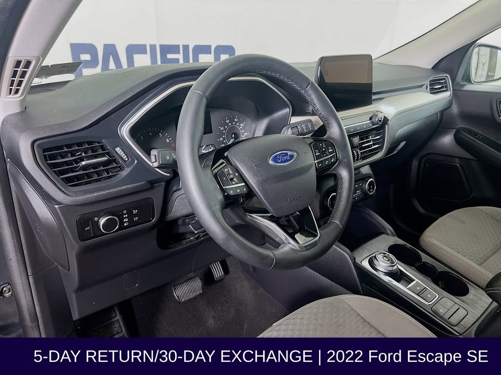 Certified 2022 Ford Escape SE w/ SE Sport Appearance Package AWD/4WD image 11