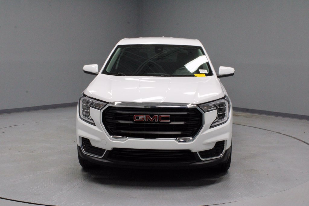Used 2023 GMC Terrain SLE FWD image 5