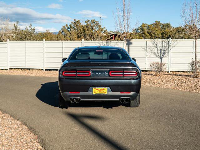 Used 2018 Dodge Challenger SXT image 6