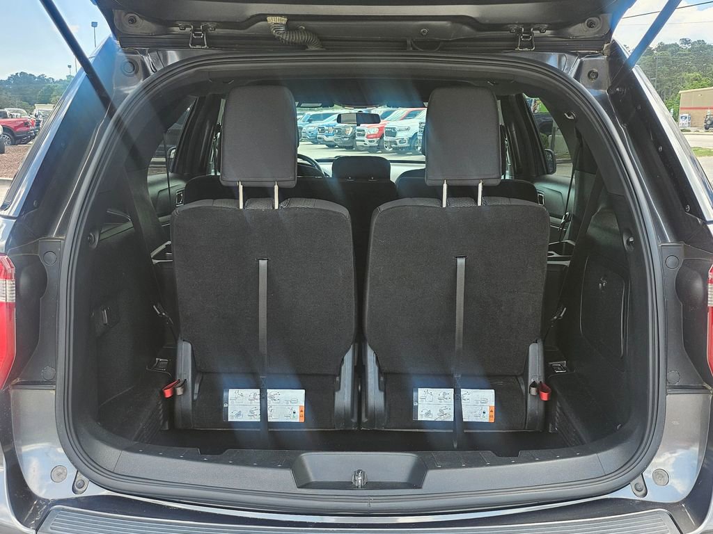Certified 2019 Ford Explorer XLT FWD image 15