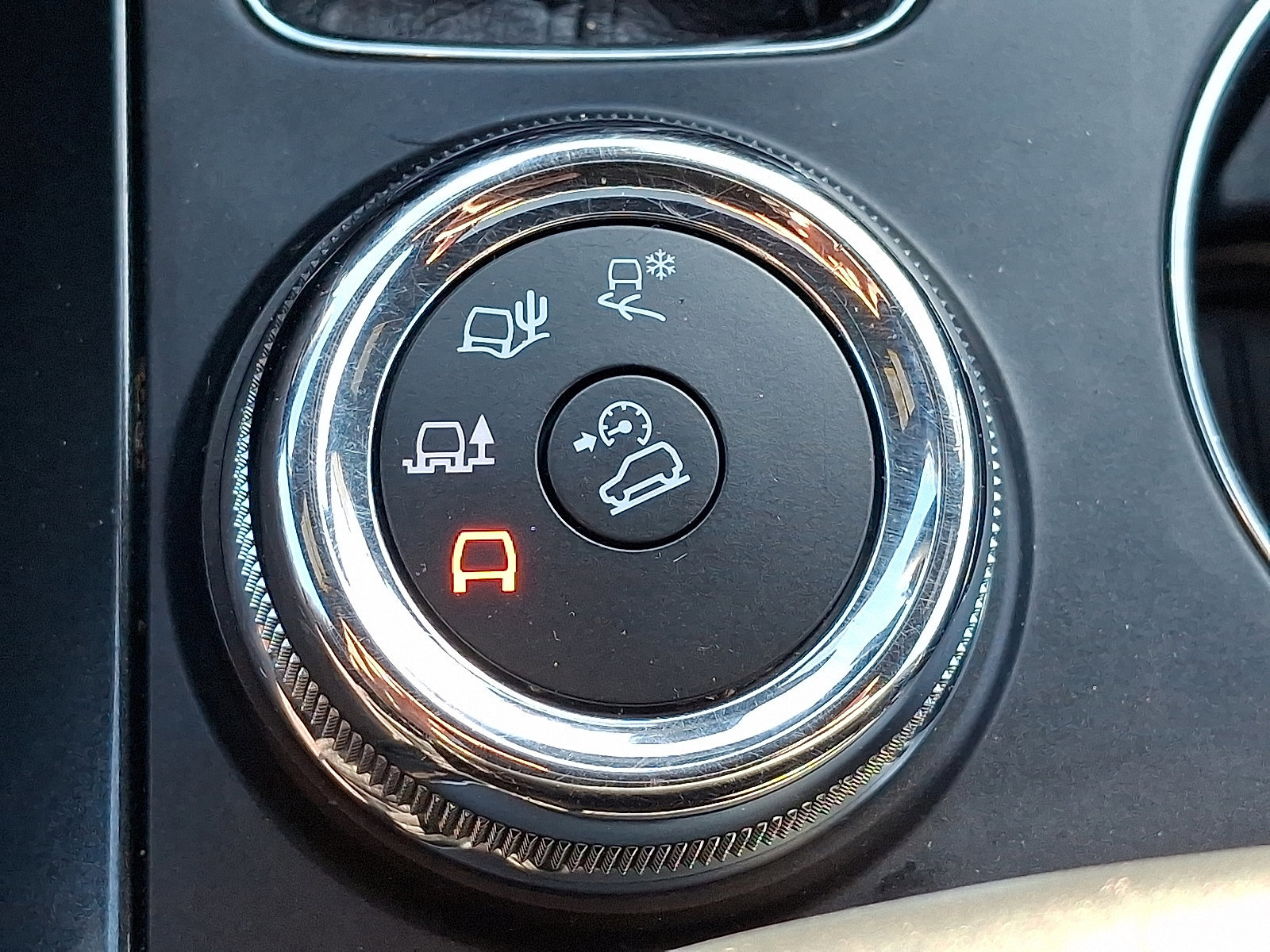 Certified 2018 Ford Explorer Platinum image 26