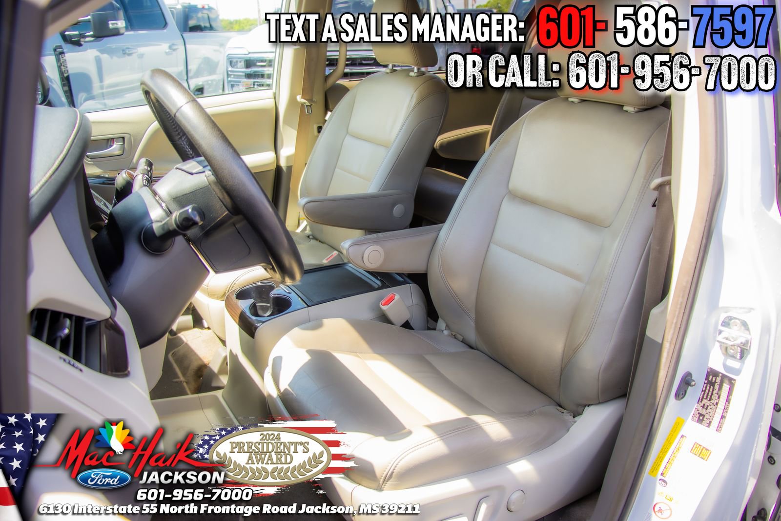 Used 2019 Toyota Sienna XLE w/ XLE Navigation Package FWD image 6