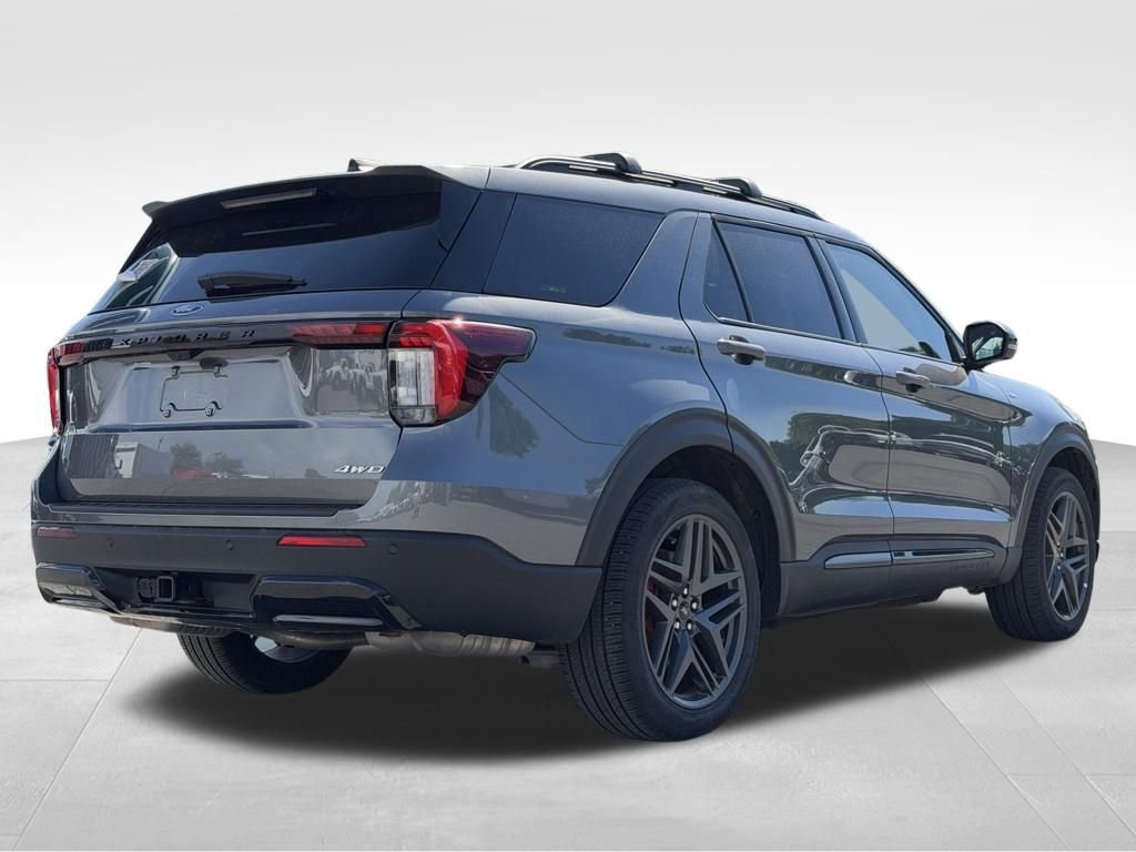 Certified 2025 Ford Explorer ST-Line w/ Premium Package AWD/4WD image 7
