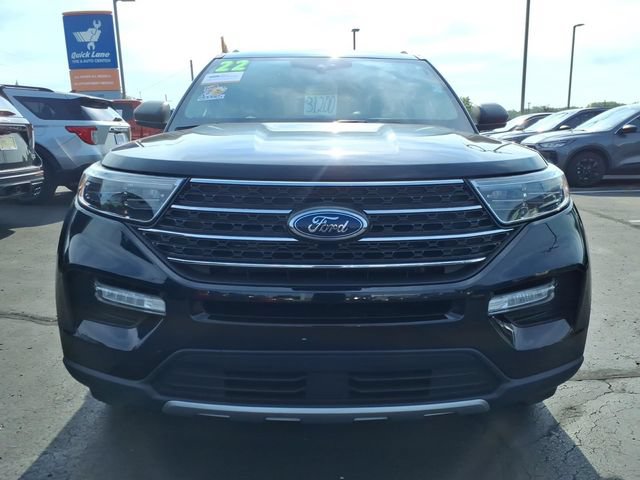 Certified 2022 Ford Explorer XLT w/ Equipment Group 202A AWD/4WD image 2