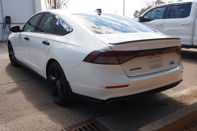 Used 2025 Honda Accord Sport image 6