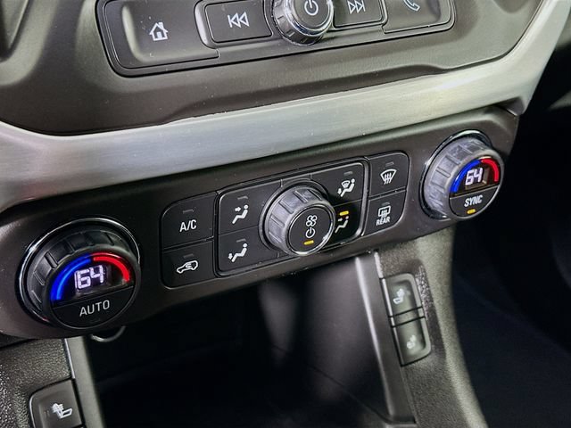 Used 2017 GMC Acadia SLE w/ Driver Alert Package I FWD image 20