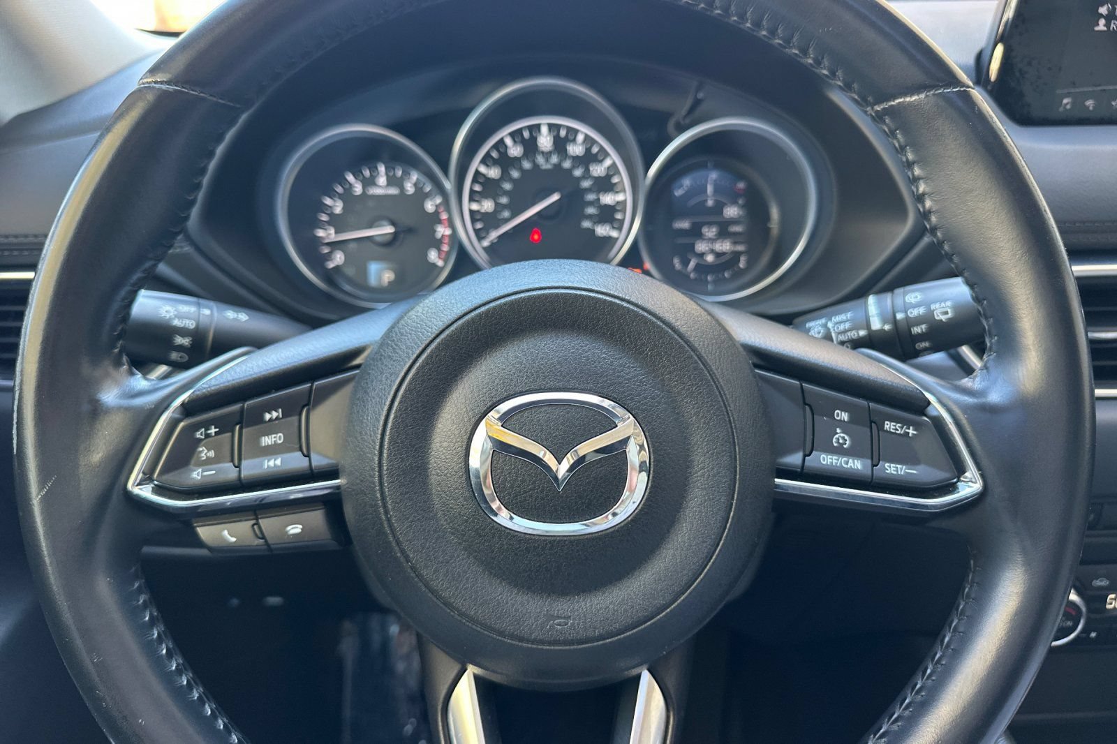 Used 2017 MAZDA CX-5 Touring w/ Preferred Equipment Package FWD image 36