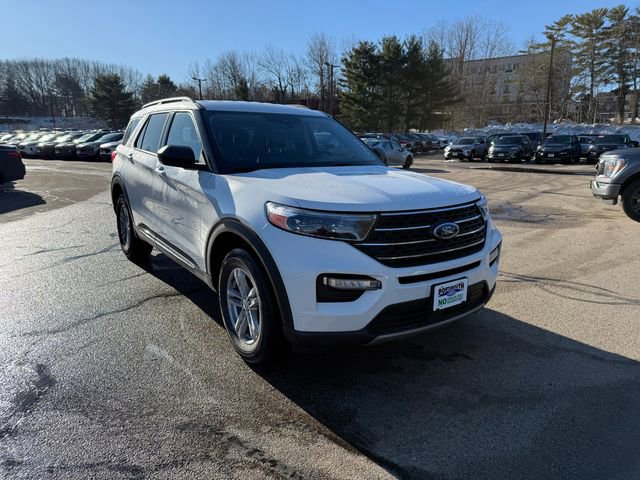 Certified 2022 Ford Explorer XLT w/ Equipment Group 202A image 2