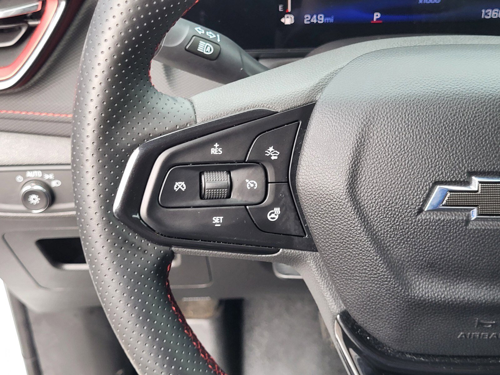 Used 2024 Chevrolet TrailBlazer RS w/ Driver Confidence Package image 27