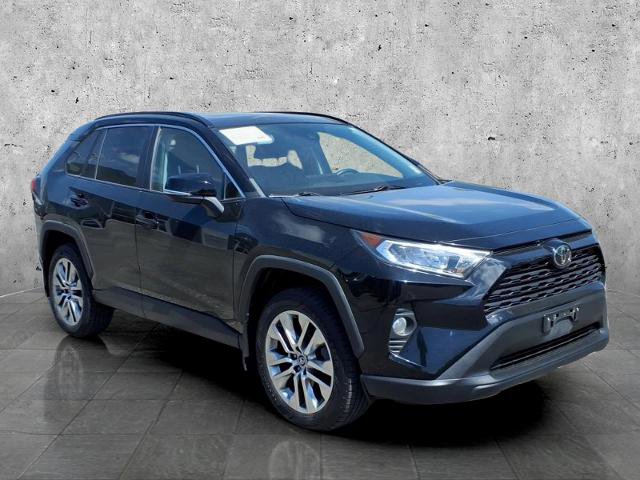 Used 2019 Toyota RAV4 XLE Premium w/ Cold Weather Package AWD/4WD image 3