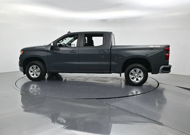 Used 2025 Chevrolet Silverado 1500 LT AWD/4WD image 8