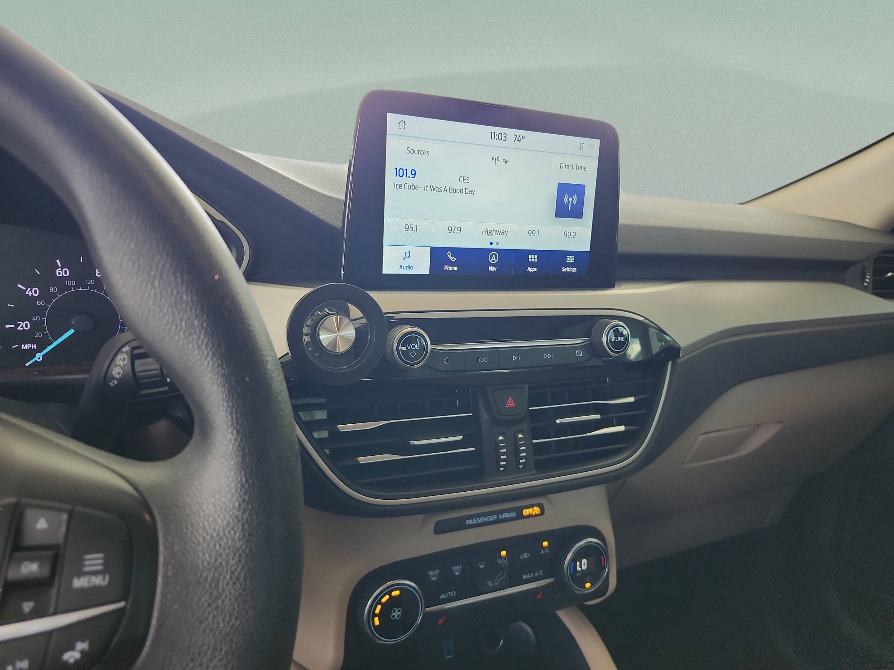 Certified 2020 Ford Escape SE FWD image 11