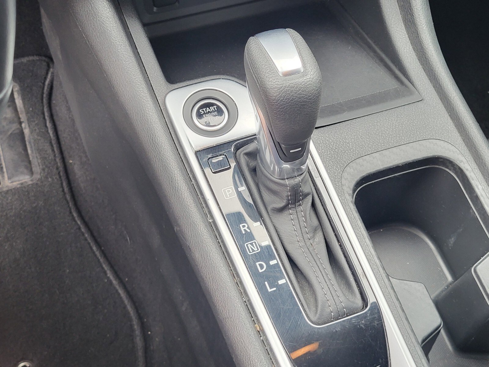 Used 2024 Nissan Sentra SV w/ All-Weather Package FWD image 25