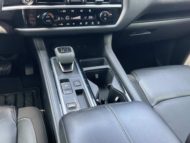 Used 2024 Nissan Pathfinder SL FWD image 21