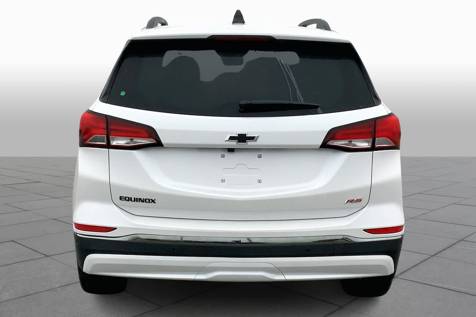 Used 2023 Chevrolet Equinox RS FWD image 5