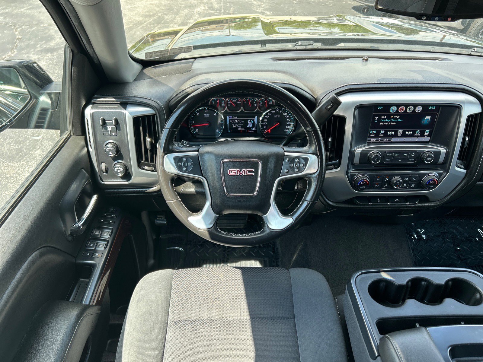 Used 2019 GMC Sierra 1500 SLE w/ Black Pack AWD/4WD image 4