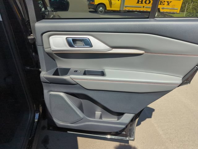 Certified 2025 Ford Explorer Active AWD/4WD image 21