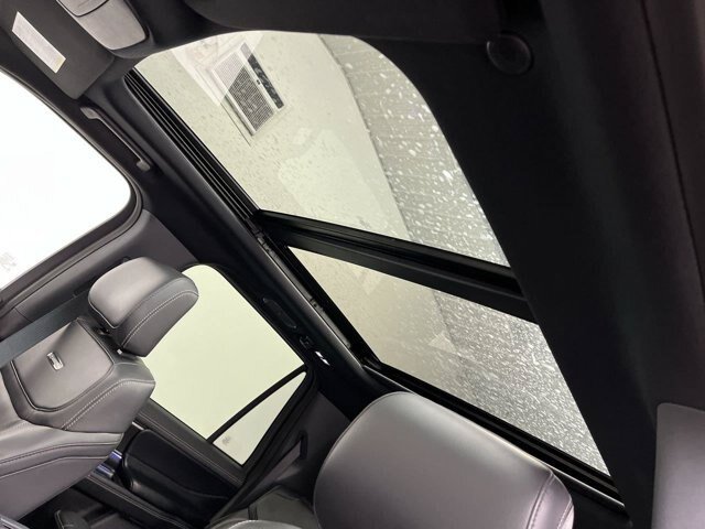 Certified 2025 Ford Expedition Max Platinum w/ Stealth Appearance Package AWD/4WD image 7