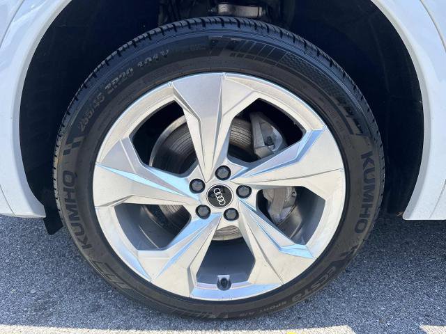 Used 2021 Audi Q5 2.0T Premium Plus w/ Premium Plus Package AWD/4WD image 9