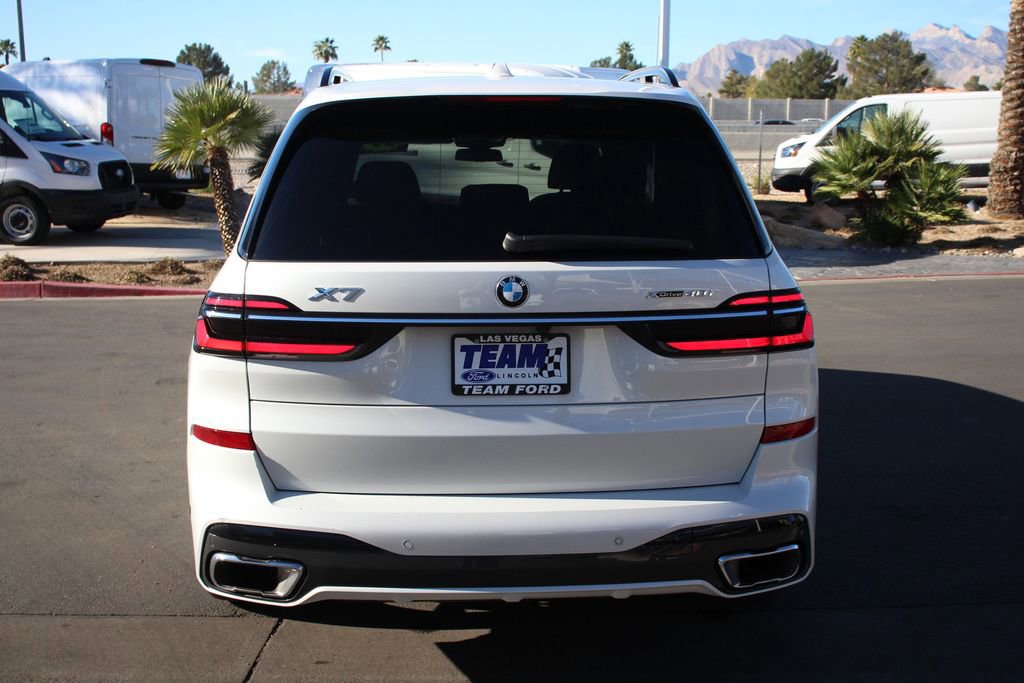 Used 2023 BMW X7 xDrive40i w/ M Sport Package image 6
