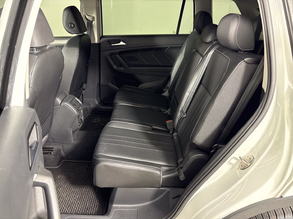 Used 2022 Volkswagen Tiguan SE FWD image 28