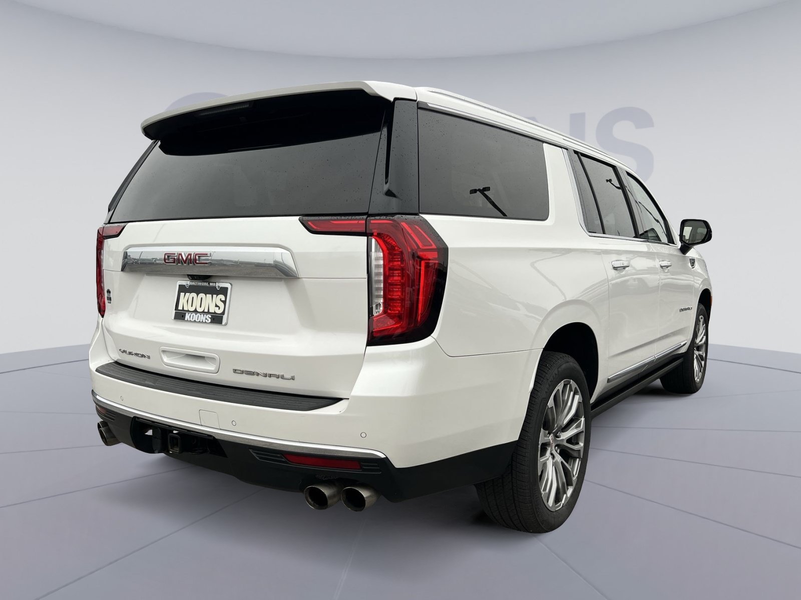 Used 2021 GMC Yukon XL Denali w/ Denali Premium Package AWD/4WD image 7