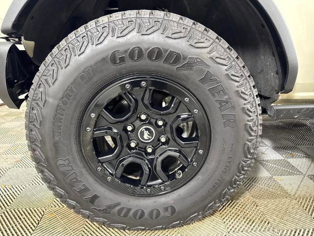 Certified 2025 Ford Bronco Badlands AWD/4WD image 14