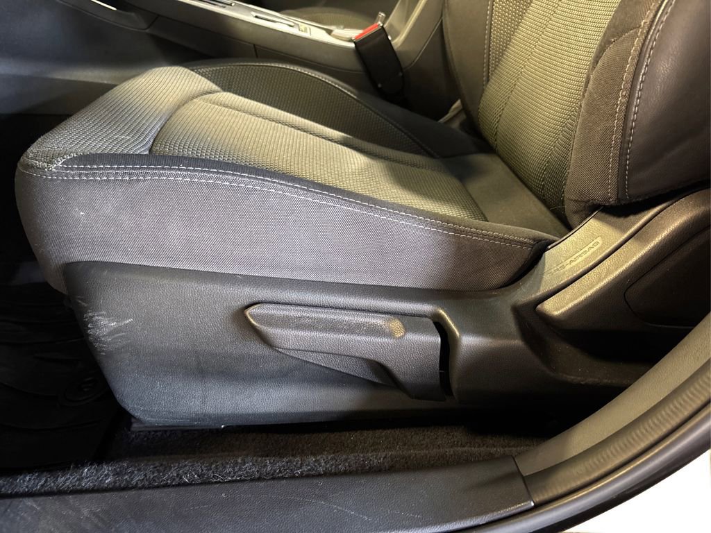 Used 2024 Subaru Crosstrek 2.0i Premium AWD/4WD image 28