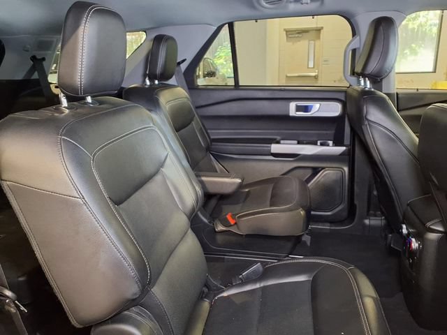 Certified 2023 Ford Explorer Limited w/ Equipment Group 301A RWD image 26