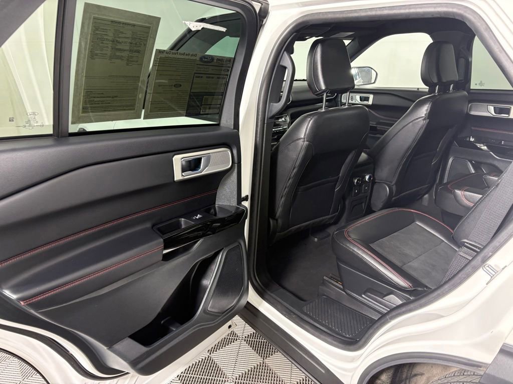Certified 2023 Ford Explorer ST-Line w/ Class IV Trailer Tow Package AWD/4WD image 27