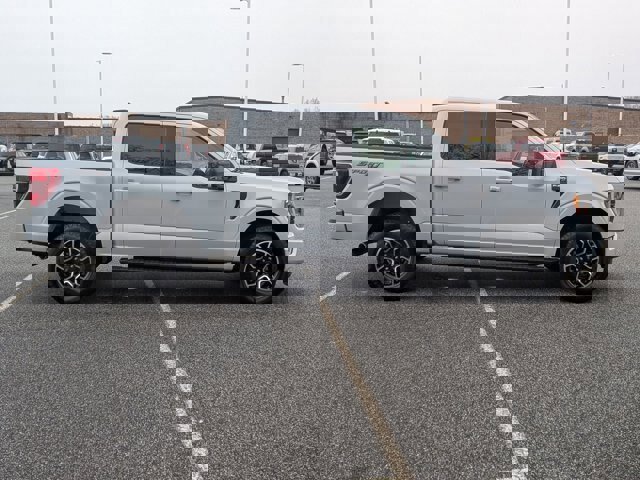 Certified 2022 Ford F150 XLT w/ Equipment Group 302A High image 6