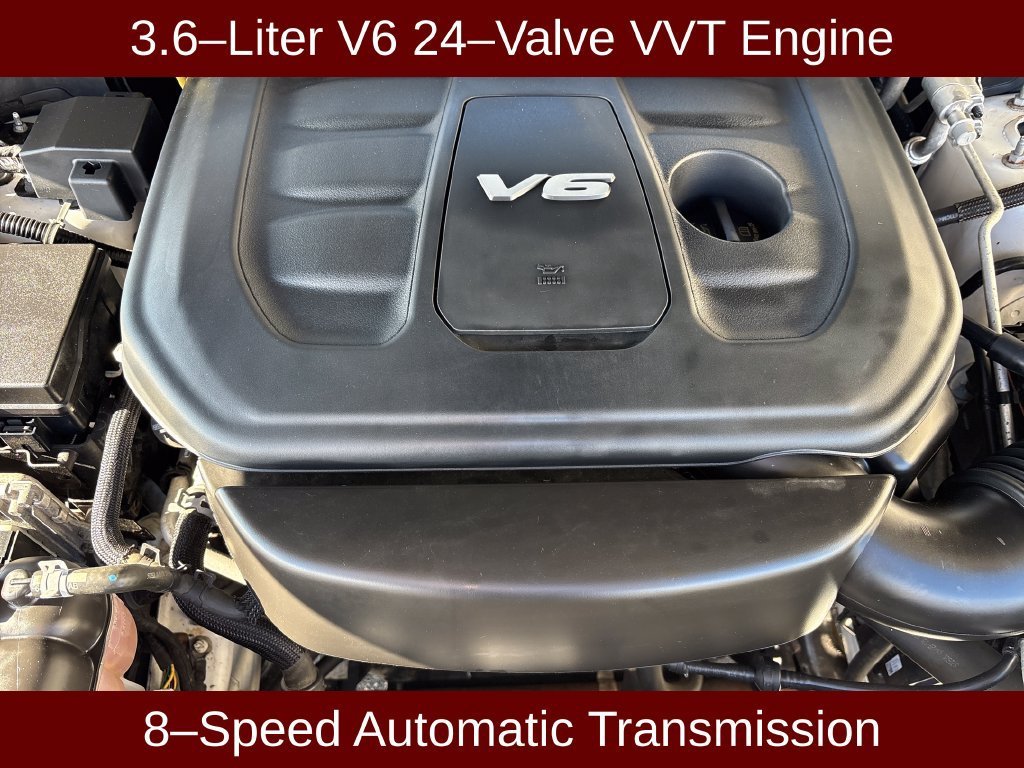 Used 2019 Jeep Grand Cherokee Altitude AWD/4WD image 3