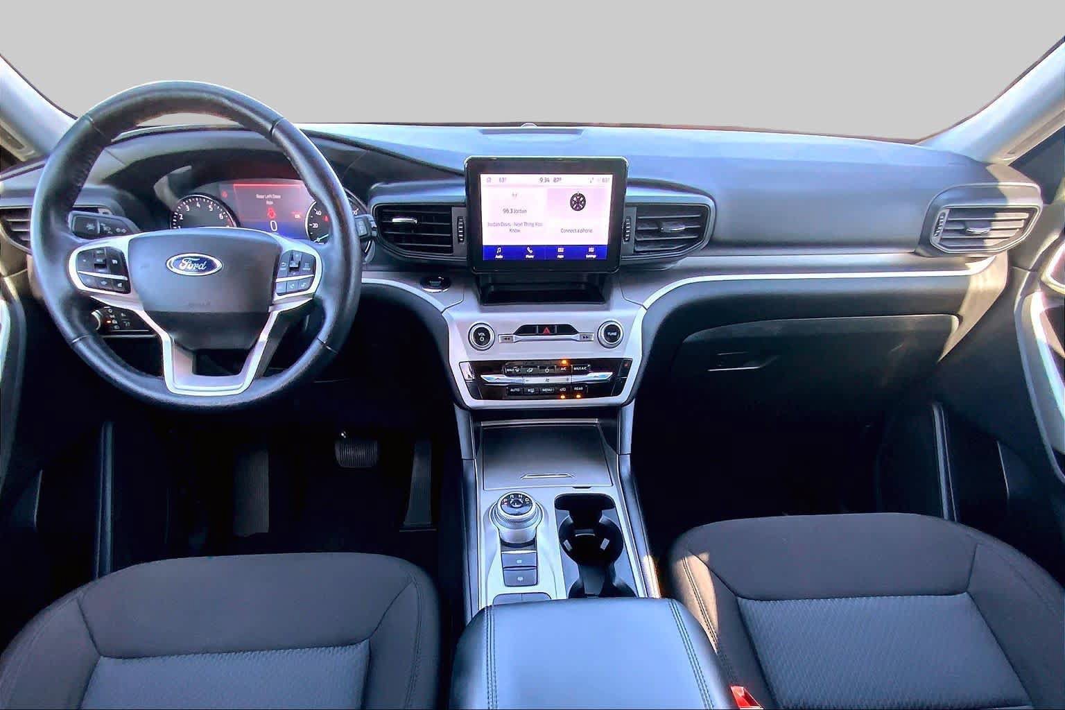 Certified 2022 Ford Explorer XLT RWD image 14