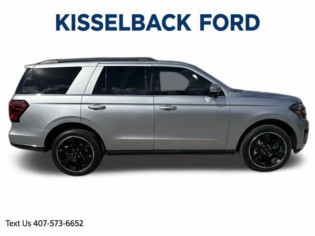 Certified 2022 Ford Expedition Limited image 3