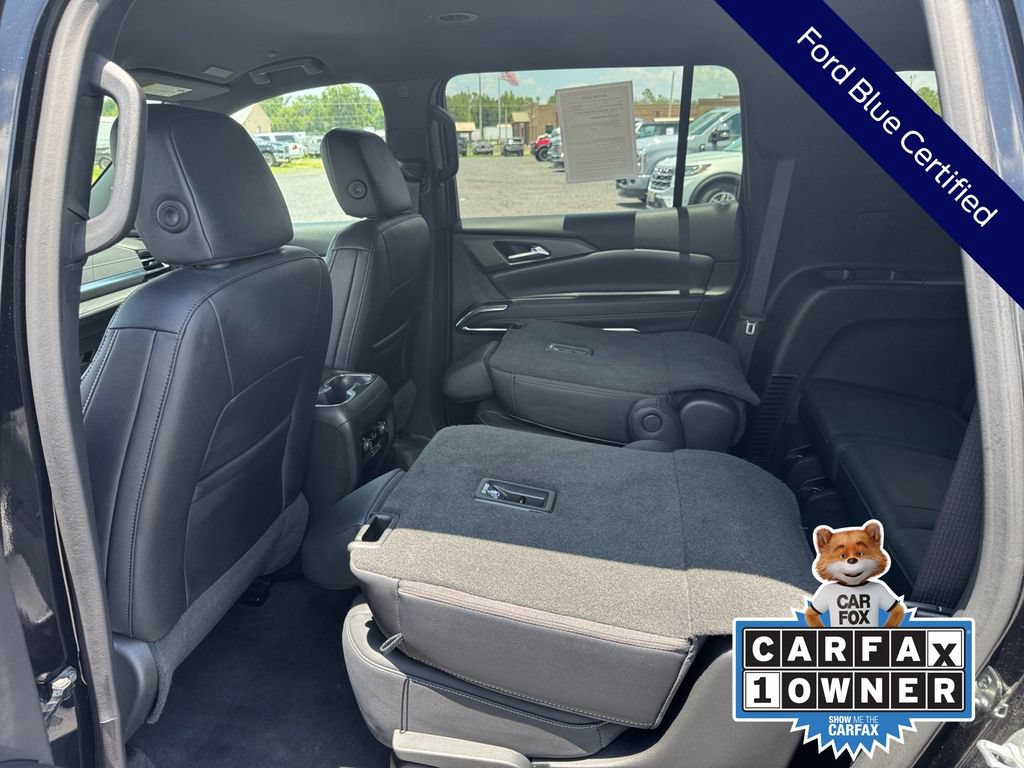 Used 2025 Chevrolet Traverse LT FWD image 33