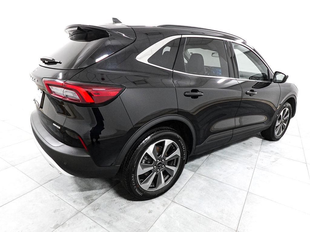 Certified 2025 Ford Escape Platinum AWD/4WD image 7