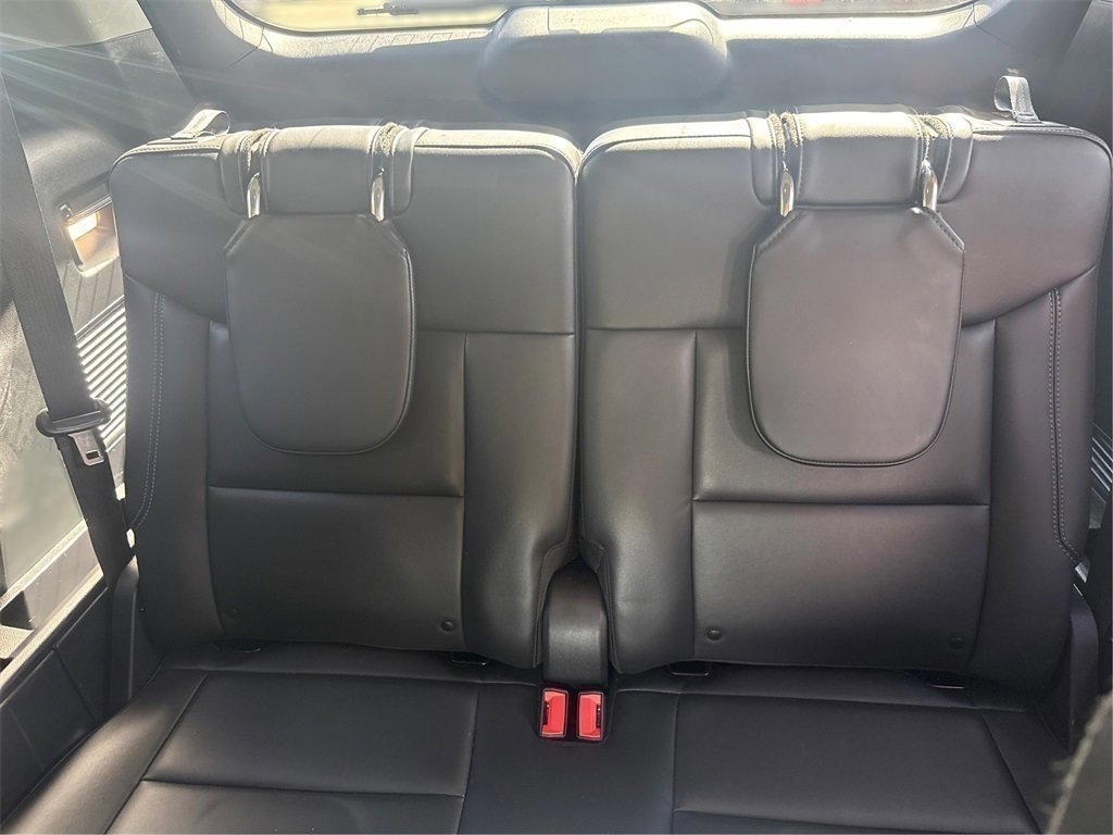 Certified 2022 Ford Explorer XLT w/ Equipment Group 202A image 26