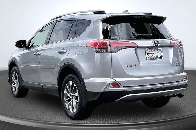 Used 2018 Toyota RAV4 XLE w/ Convenience Package AWD/4WD image 13