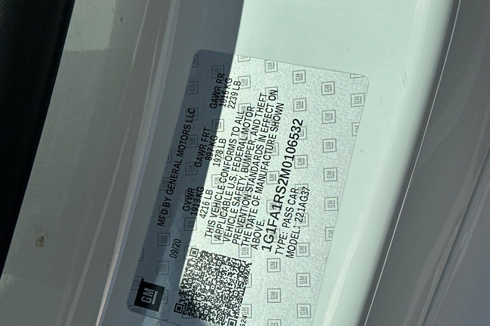 Used 2021 Chevrolet Camaro LT w/ RS Package image 32