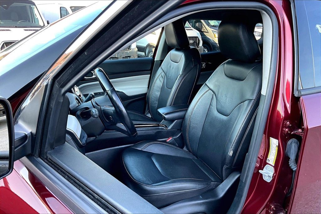 Used 2022 Jeep Compass Limited AWD/4WD image 23