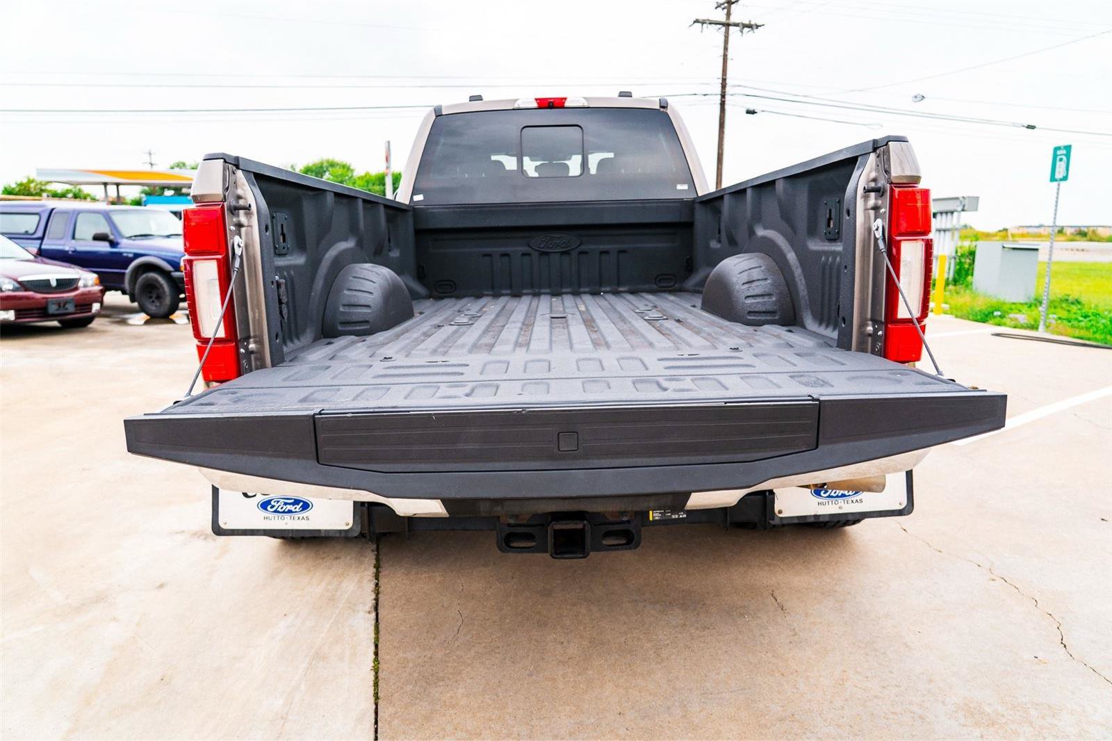Certified 2020 Ford F350 King Ranch w/ King Ranch Ultimate Package AWD/4WD image 31